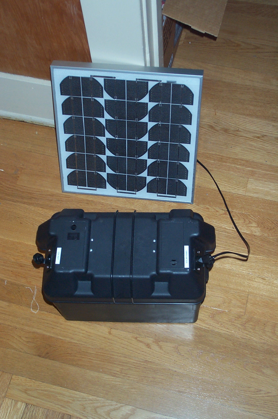Аккумулятор для солнечных батарей. Аккумуляторные батареи для солнечных батарей. Аккумулятор для солнечной батарейки. Солнечная панель к аккумулятор для АВТОХОЛОДИЛЬНИКА. Солнечная батарея автомобильный аккумулятор